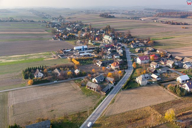 Zadroze, panorama na Wyzyne Krakowsko-Czestochowska. EU, Pl, Malopolska. Lotnicze.